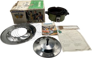 lot 274 image: VINTAGE PANASONIC TEMPURA-FONDUE MULTI-PURPOSE PARTY COOKER