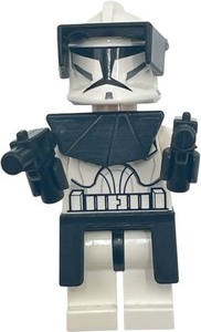 lot 574 image: STAR WARS MINIFIG CLONE TROOPER COMMANDER