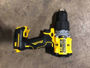 DEWALT 20V Compact Cordless 12 in. Hammer Drill (Tool Only) Customer Returns See Pictures