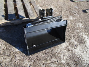 Future Mini Excavator 24 Hydraulic Tilting Bucket 1 Pins