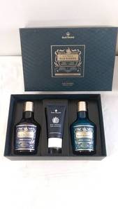 lot 124 image: Scott Hamish Blue Blended Skincare Set