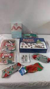 lot 169 image: Assorted Christmas Holiday Decor Collection