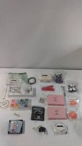 lot 179 image: Assorted Jewelry and Accessories Collection