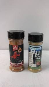 lot 182 image: Spiceology Ghost Pepper and Sasquatch BBQ Seasoning Blend Set