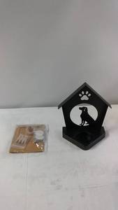 lot 221 image: Dog House Shaped Metal Candle Holder with Kit Set