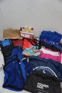 lot 20 image: lot of reusable bags and purses 15ct
