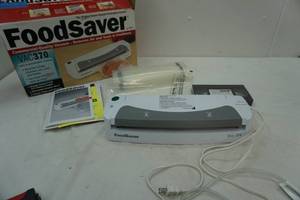 lot 45 image: Food saver VAC 370