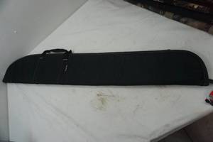 lot 70 image: black gun case- Allen brand