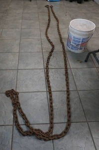 lot 72 image: 1 tow chain