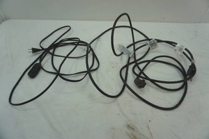 lot 75 image: Black extension cords