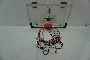 lot 80 image: Basketball hoop