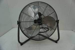 lot 98 image: Master force fan