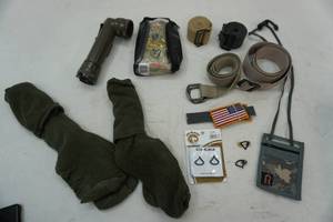 lot 131 image: Army Lot patches, pins, belts, socks, recruit care kit