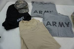 lot 133 image: Genuine Army Hat & Cloths