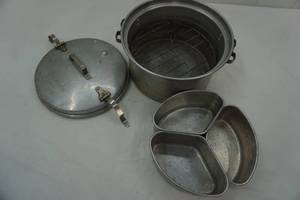 lot 203 image: Mary Dunbar Aluminum Cooker