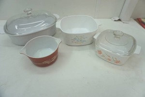 lot 218 image: Corning ware Lot