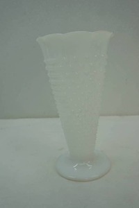 lot 220 image: Milk Glass Hobnail Vase 9.5 tall
