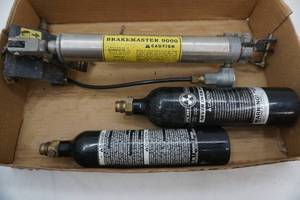 lot 226 image: empty Co2 canisters and Brake master 9000