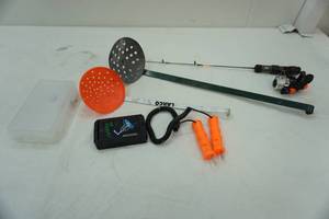 lot 265 image: Ice Fishing Lot