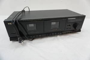 lot 293 image: Teac cassette player