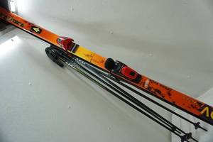 lot 321 image: Rossignol skis, poles