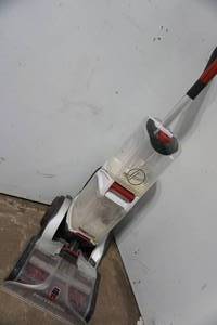 lot 325 image: Hoover smart wash vac
