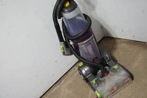 lot 326 image: Proheat Shampooer