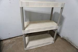 lot 333 image: Plastic shelf unit