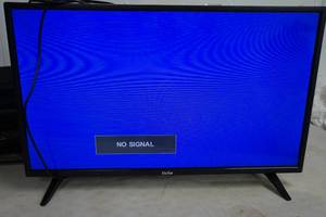 lot 347 image: TuTu 32 LED HD TV
