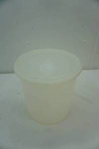 lot 376 image: Tupperware round canister
