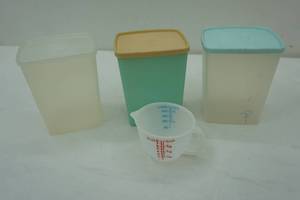 lot 379 image: Tupperware storage and small measuring pitcher