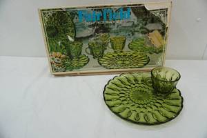 lot 412 image: Vintage snack set, green glass