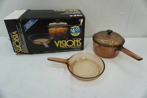 lot 418 image: Visions cookware in original box