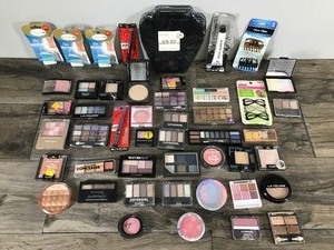 lot 106 image: Lot of Makeup and More