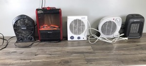 lot 114 image: Lot of 5 Small Space Heater - All of them work