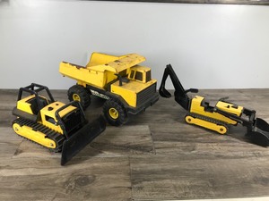lot 125 image: 3 - Tonka Toy Equipment Vehicles - Dozer  Dump Truck  Dozer with backhoe attachment
