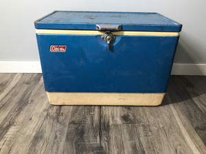 lot 353 image: Vintage Metal Coleman Cooler
