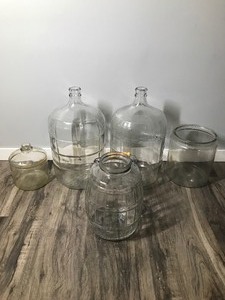lot 336 image: 5 - Vintage Jugs  Jars