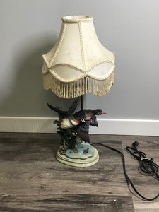 lot 392 image: Wood Duck Lamp