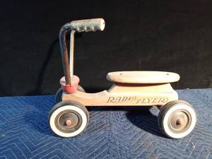 lot 250 image: Radio flyer wood childs scooter