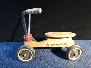 lot 252 image: Radio flyer wood childs scooter