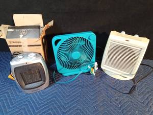 lot 286 image: 2 heaters with thermostats and a fan