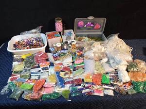 lot 288 image: Large lot of beads, sequins and gems