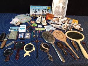 lot 289 image: Vintage 1978 Grand Ole Opry House ticket, mirrors, photographs, baby shoes, spoon and more
