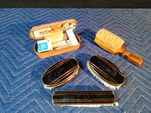 lot 292 image: Vintage first aid kit in leather case with original contents, vintage brush set and a Royal Sweden brush