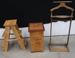 lot 11 image: WOODEN STEP STOOL, WOODEN TRASH BIN, AND 1950S VINTAGE BUTLERS VALET