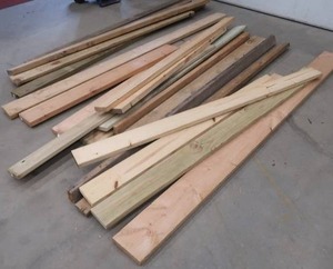 lot 16 image: 2X4 AND 2X6 WOOD BOARDS