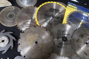 lot 25 image: ASSORTMENT OF SAW BLADES