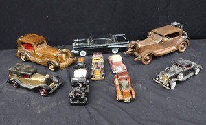 lot 128 image: VINTAGE DIECAST TOY CARS