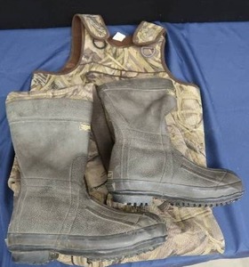 lot A29 image: ROCKY NEOPRENE WADERS